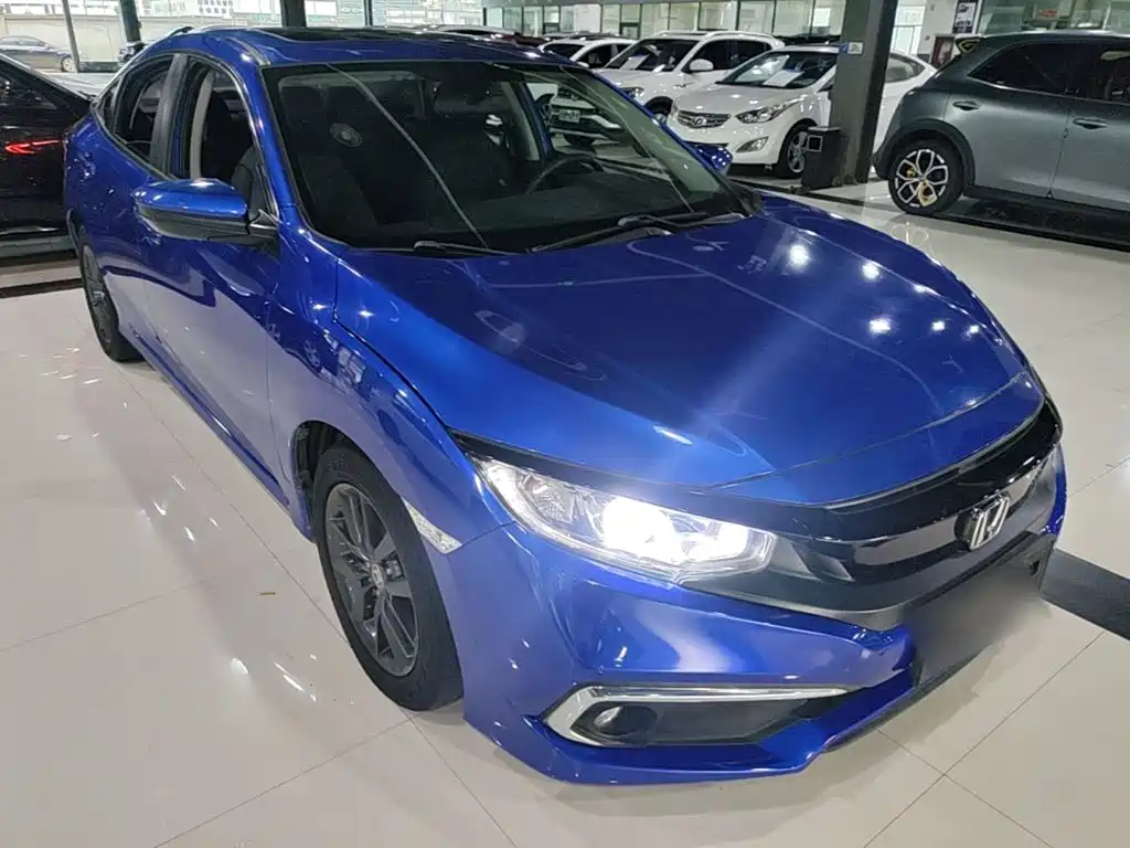 Civic 2019 220TURBO CVT Dynamic Edition National VI купить на сайте DeffCars
