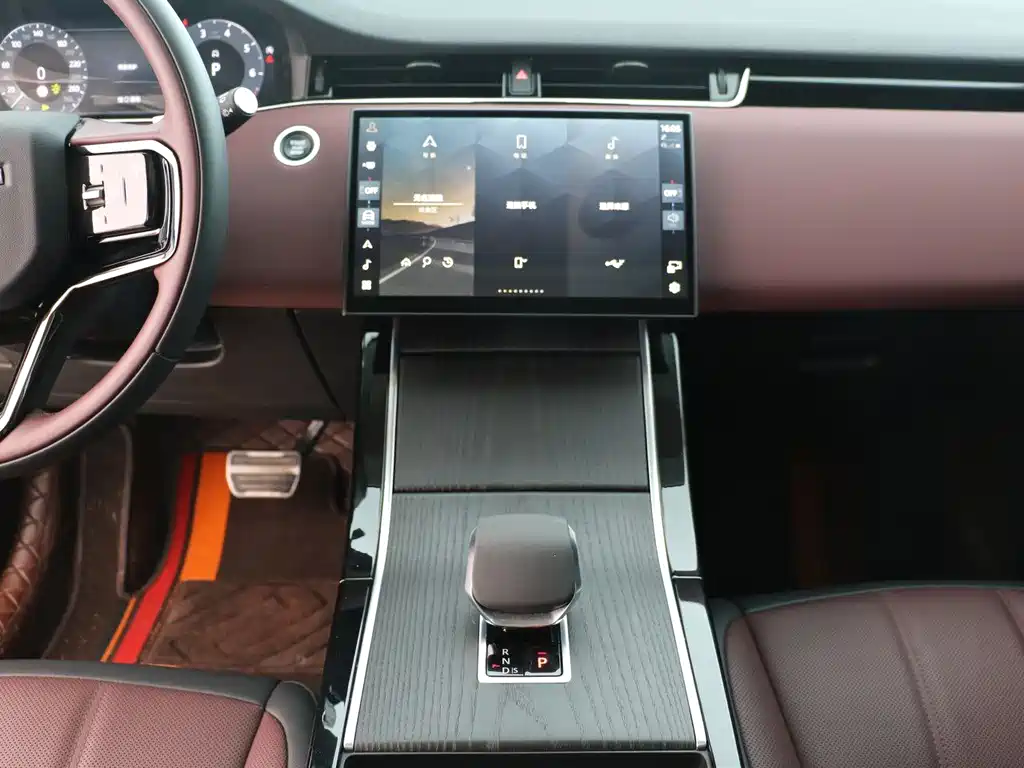 Range Rover Evoque 2024 Range Rover Evoque L SE Yuguang Zunyao Edition купить на сайте DeffCars