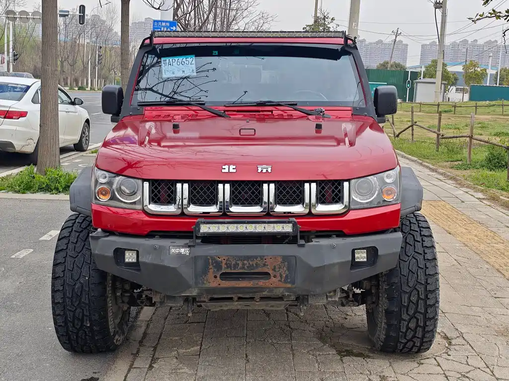 Beijing off-road BJ40 2017 40L 2.3T automatic four-wheel drive ring tower championship version купить на сайте DeffCars