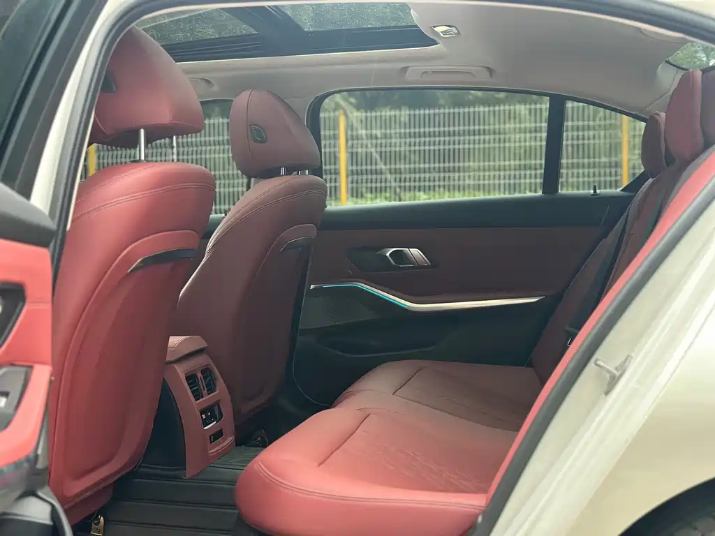BMW 3 Series 2025 325Li M Sports Package купить на сайте DeffCars