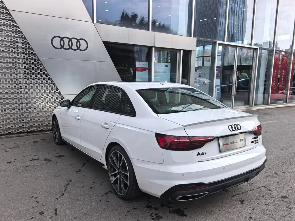 Audi A4L 2023 40 TFSI quattro luxury and dynamic model купить на сайте DeffCars