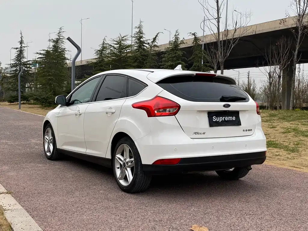 Focus 2020 hatchback classic 1.5L automatic fashion model купить на сайте DeffCars