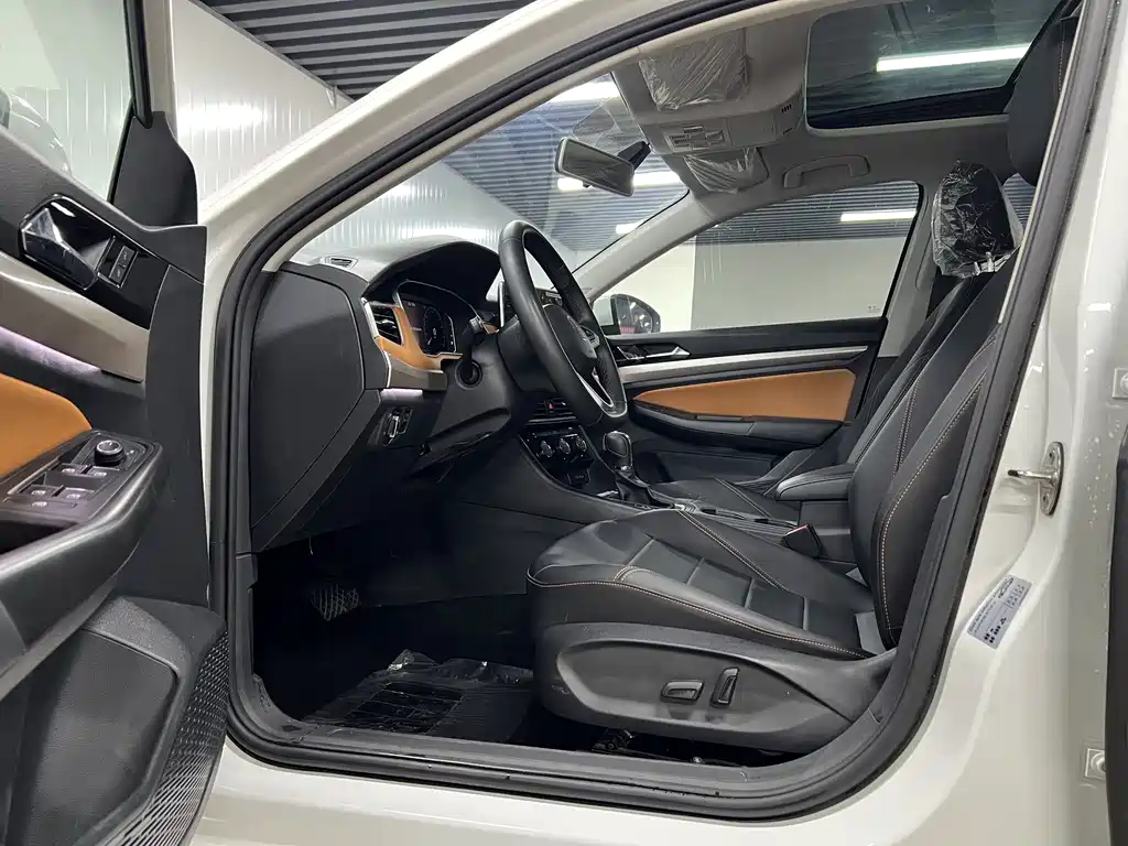 Bora 2024 model 200TSI DSG Yuexing PRO version купить на сайте DeffCars