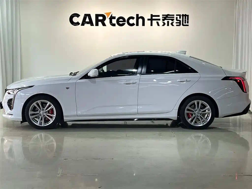 Cadillac CT4 2020 28T Fashion Model купить на сайте DeffCars