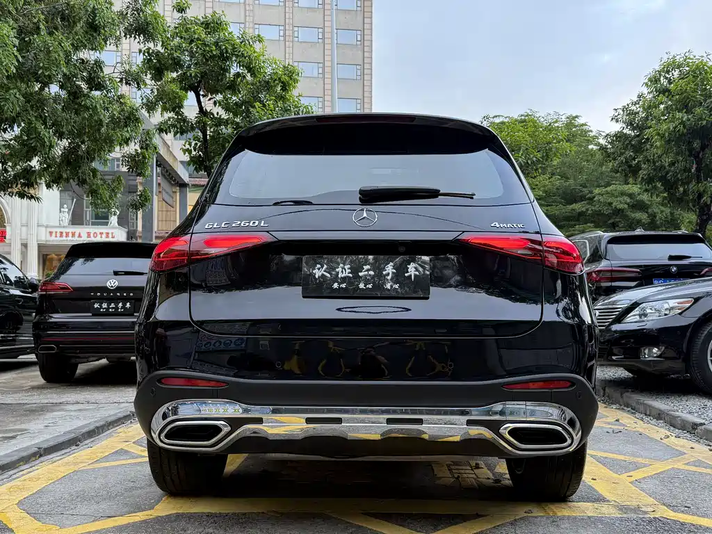 Mercedes-Benz GLC 2024 GLC 260 L 4MATIC luxury model 5 seats купить на сайте DeffCars
