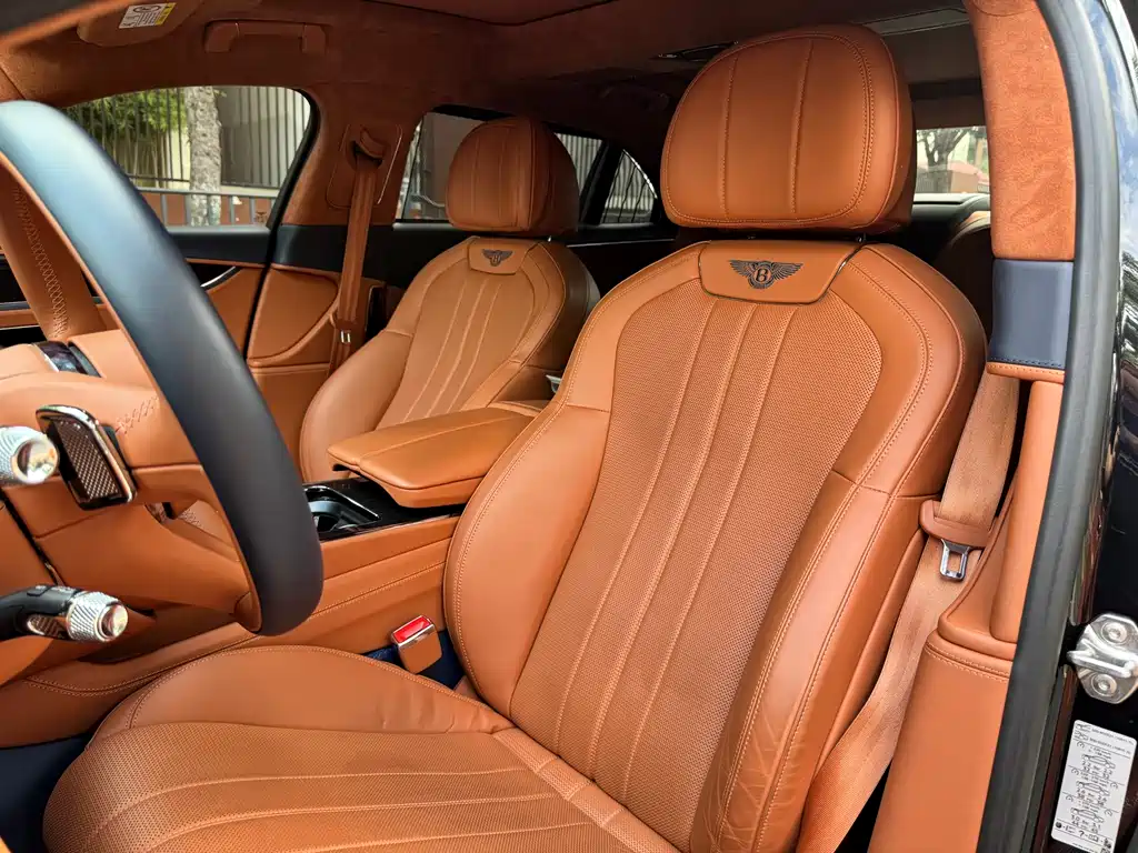 Flying Spur 2022 4.0T V8 Standard Edition купить на сайте DeffCars
