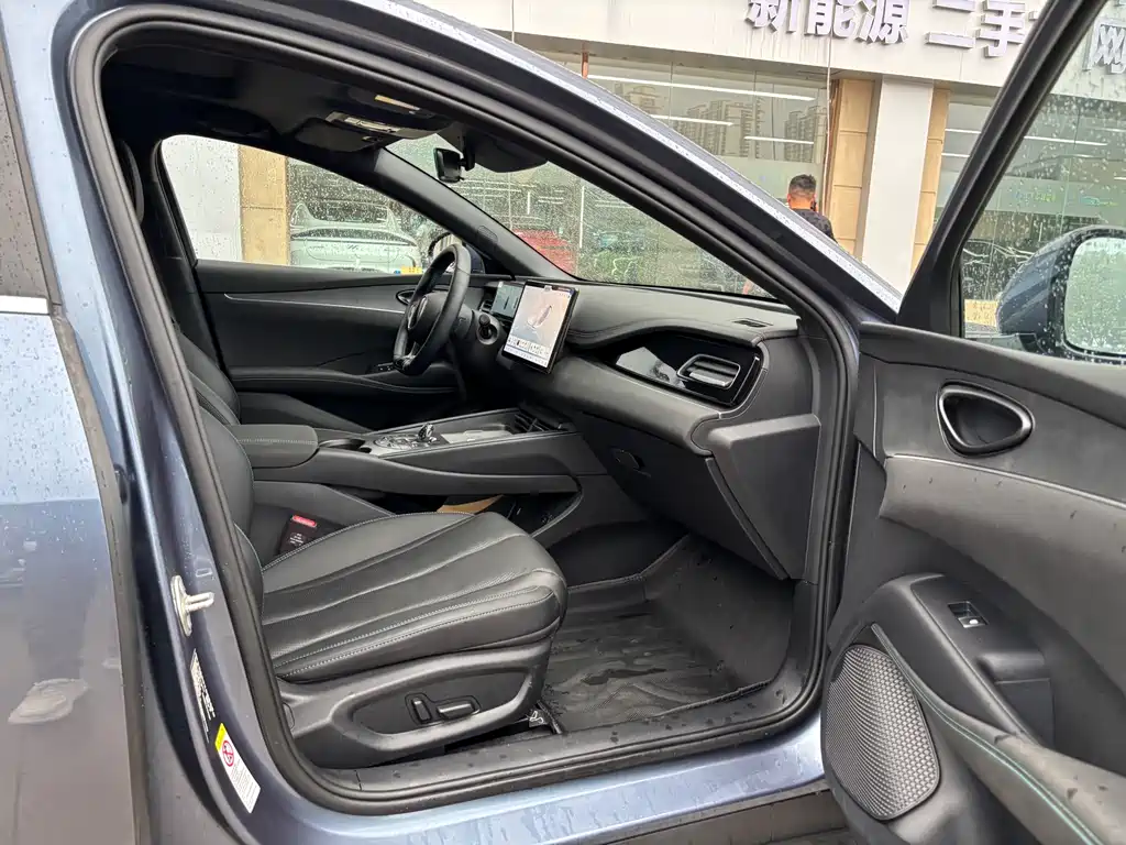 Seal 06 2025 DM-i Smart Driving Edition 120KM Exclusive Type купить на сайте DeffCars