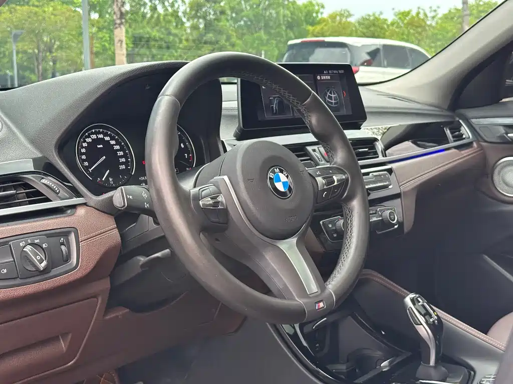BMW X2 2021 xDrive25i M Off-Road Package купить на сайте DeffCars