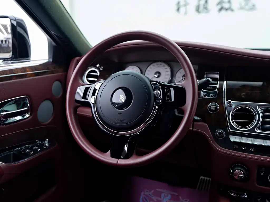Ghost 2018 6.6T standard wheelbase version купить на сайте DeffCars