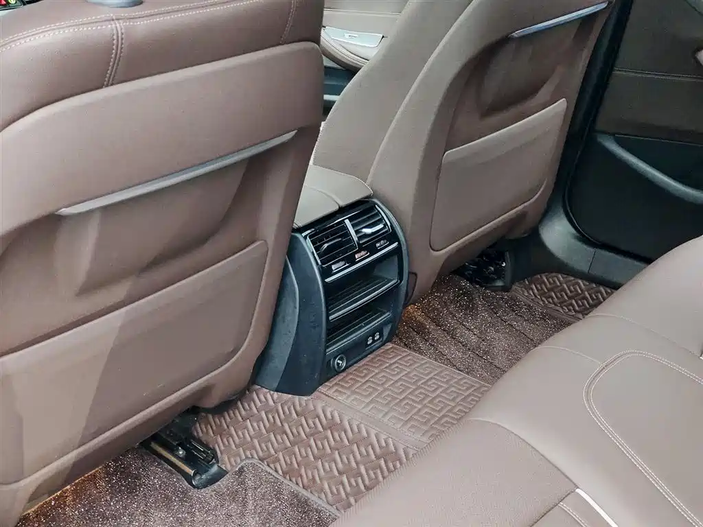 BMW 5 Series New Energy 2021 535Le Luxury Package купить на сайте DeffCars