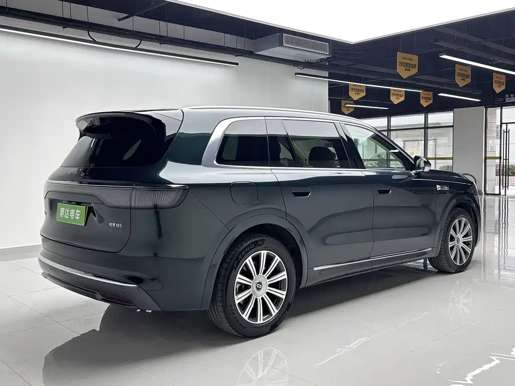 Wenjie M8 2025 extended range Max+ version 53.4kWh 6-seater version купить на сайте DeffCars