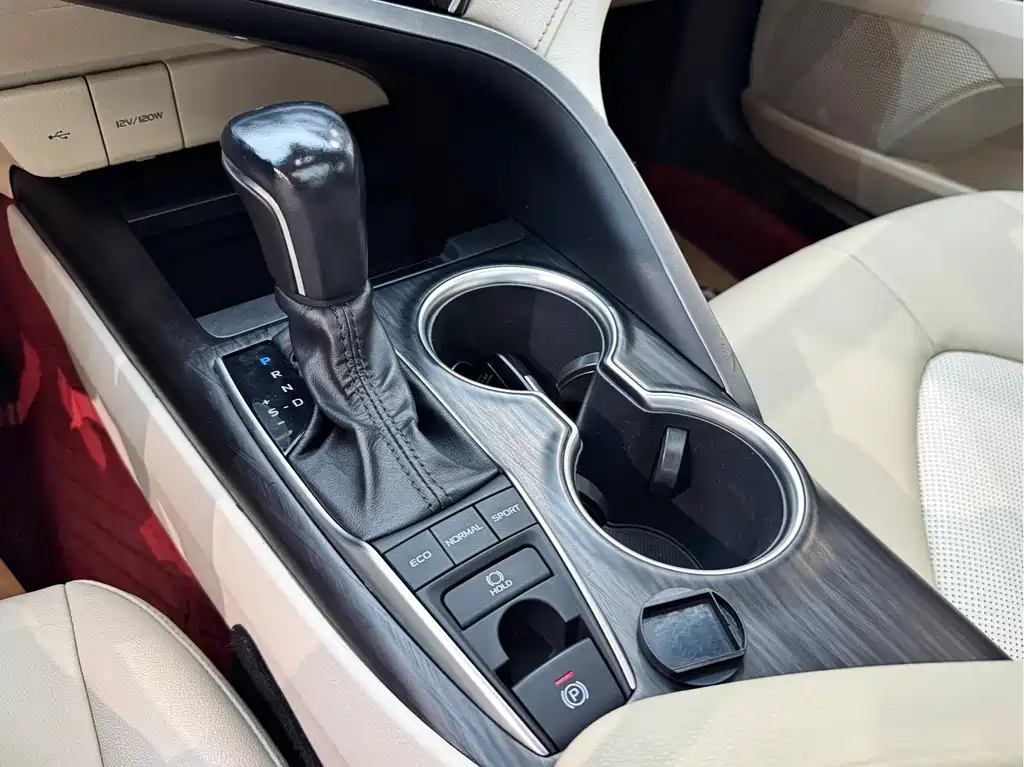 Camry 2021 2.5G Deluxe Edition купить на сайте DeffCars