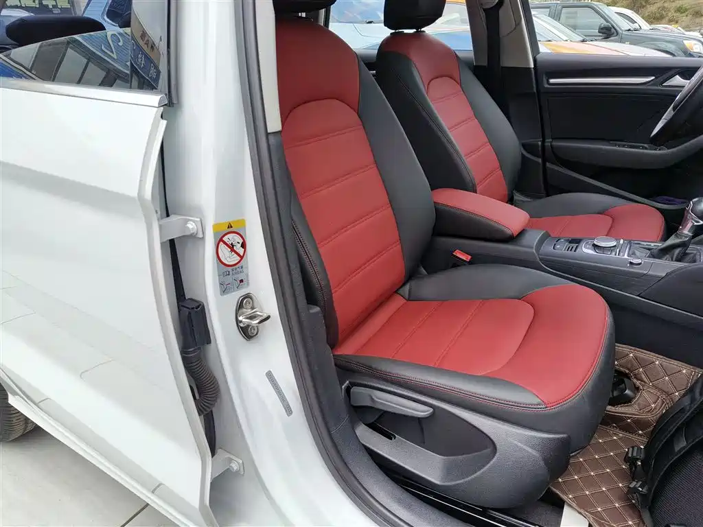 Audi A3 2015 Limousine 35 TFSI millionth commemorative smart collar model купить на сайте DeffCars