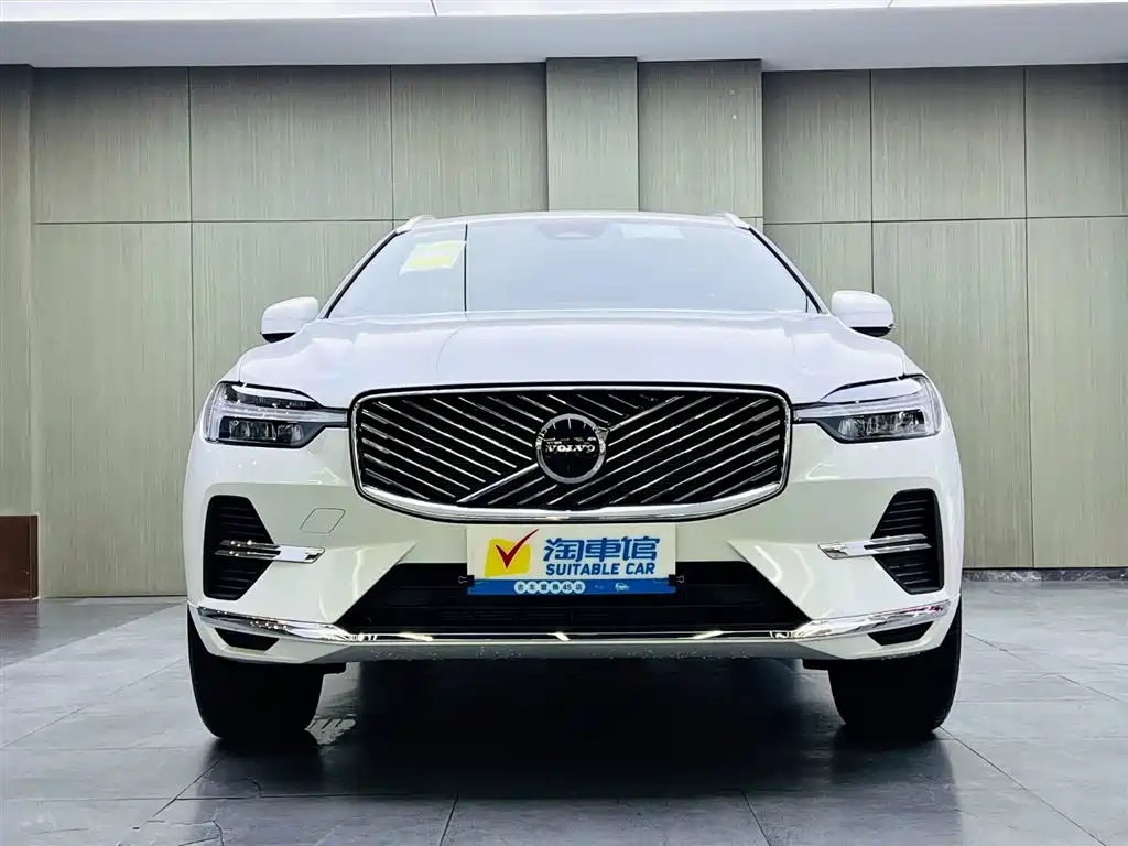 Volvo XC60 2026 B5 four-wheel drive Zhiyi Luxury Edition купить на сайте DeffCars