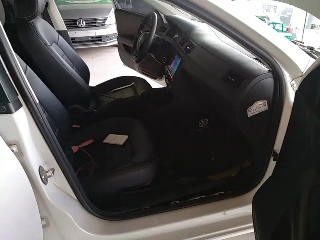 Santana 2016 1.6L Manual Fashion Edition купить на сайте DeffCars
