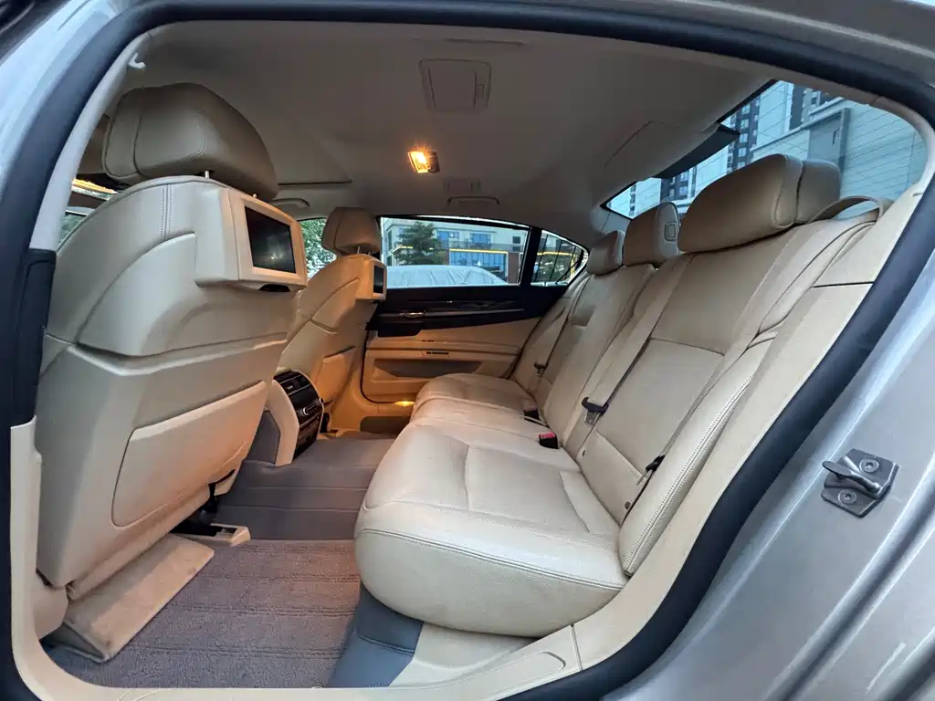 BMW 7 Series 2011 740Li Steinway Limited Edition купить на сайте DeffCars