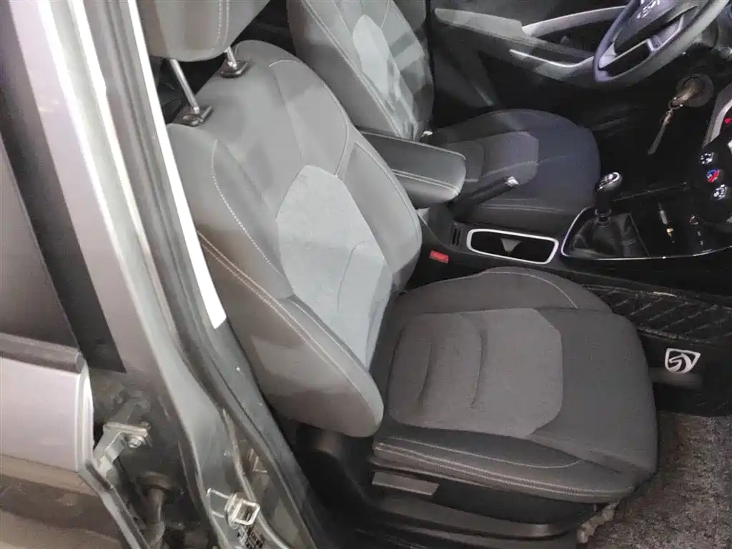 Baojun 530 2020 model 1.5T manual comfort type 7 seats купить на сайте DeffCars