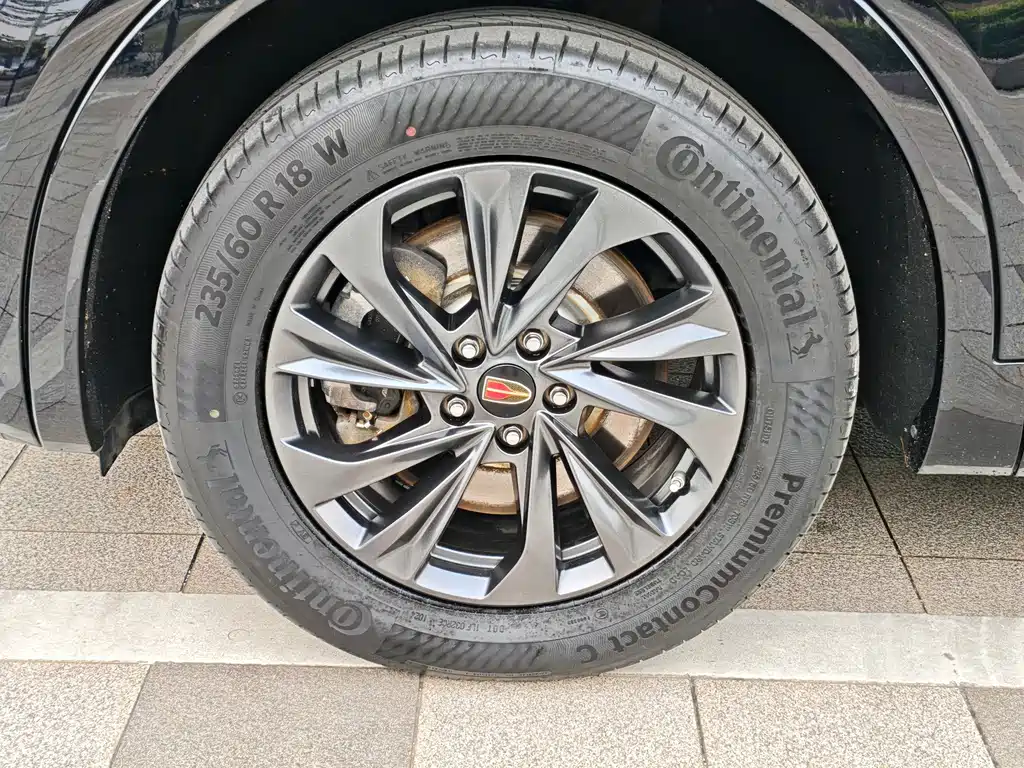Hongqi HS5 2023 2.0T Qixiang Pro 500,000 Commemorative Edition купить на сайте DeffCars