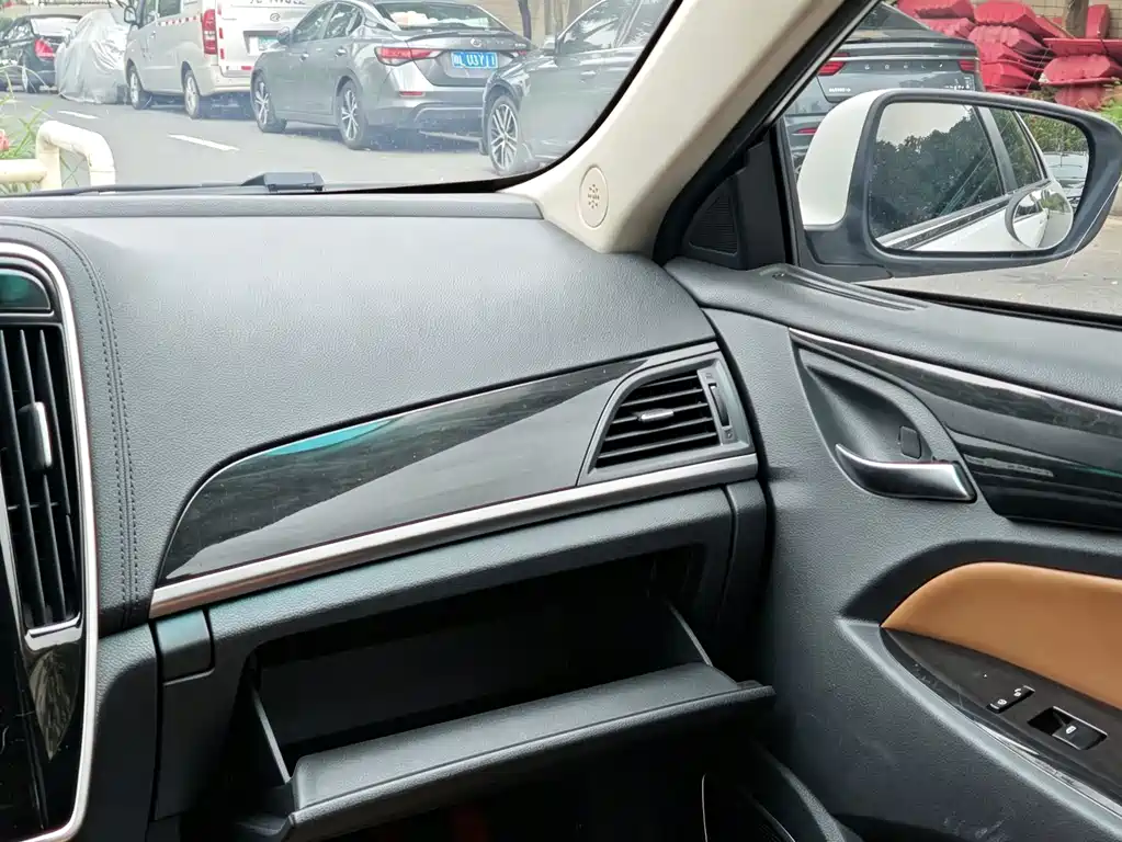 Qin New Energy 2018 Qin EV450 Zhilianfeng Shang Model купить на сайте DeffCars