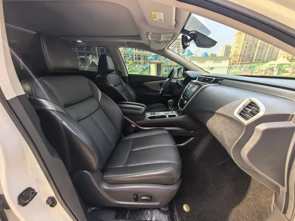 Loulan 2021 2.5L XL 2WD Intelligent Connected Deluxe Edition купить на сайте DeffCars