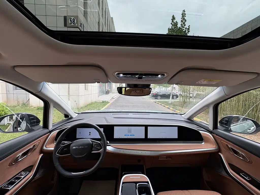 Everyone 9 2024 Super Hybrid Long Range Forest Edition Seven Seats купить на сайте DeffCars