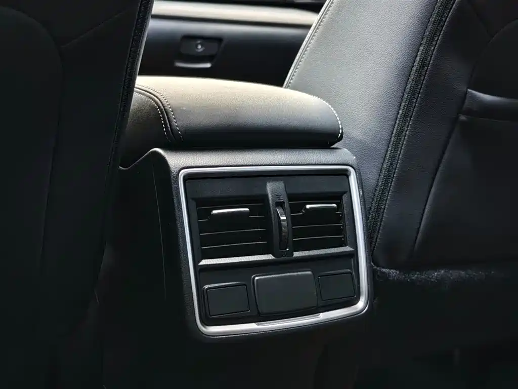 Forester 2022 2.0i AWD Deluxe Edition EyeSight купить на сайте DeffCars