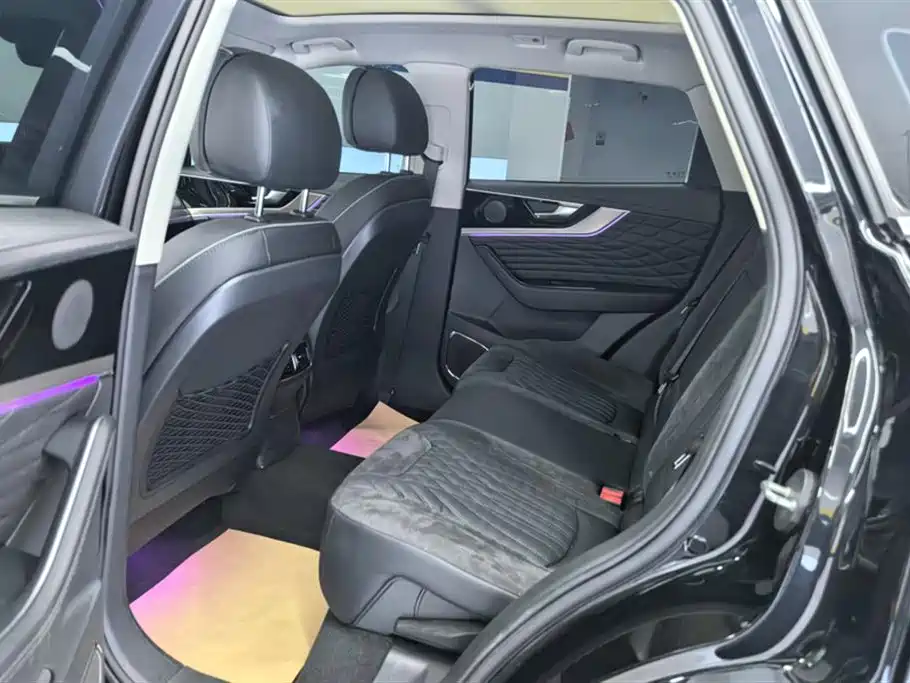 Hongqi HS5 2022 facelift 2.0T Zhilian Flagship Edition купить на сайте DeffCars