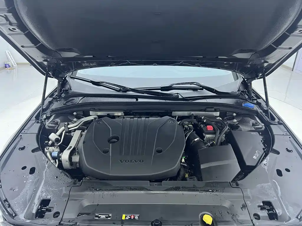 Volvo S90 2021 B5 Zhiyi Luxury Edition купить на сайте DeffCars