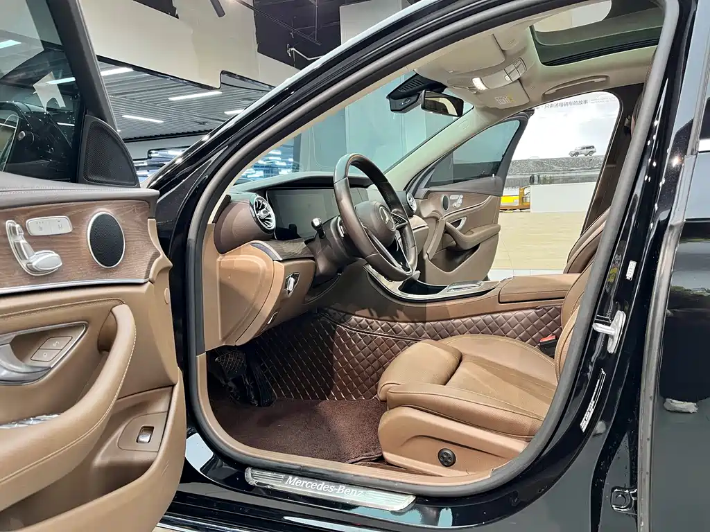 Mercedes-Benz E-Class 2022 facelift 2 E 300 L sporty and fashionable купить на сайте DeffCars