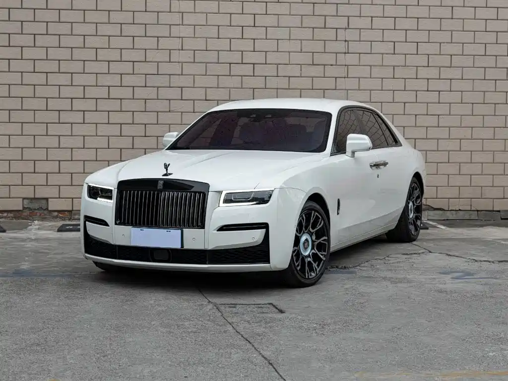 Ghost 2022 6.7T Black Badge купить на сайте DeffCars