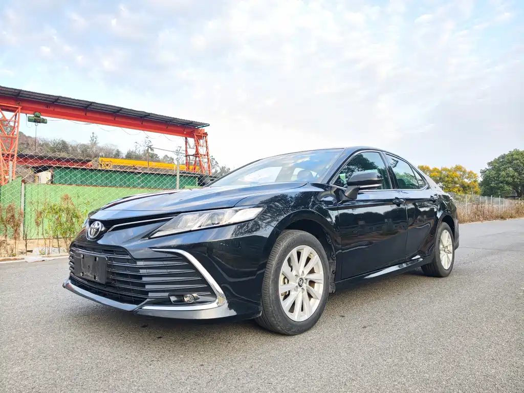 Camry 2023 2.0GVP Leading Edition купить на сайте DeffCars