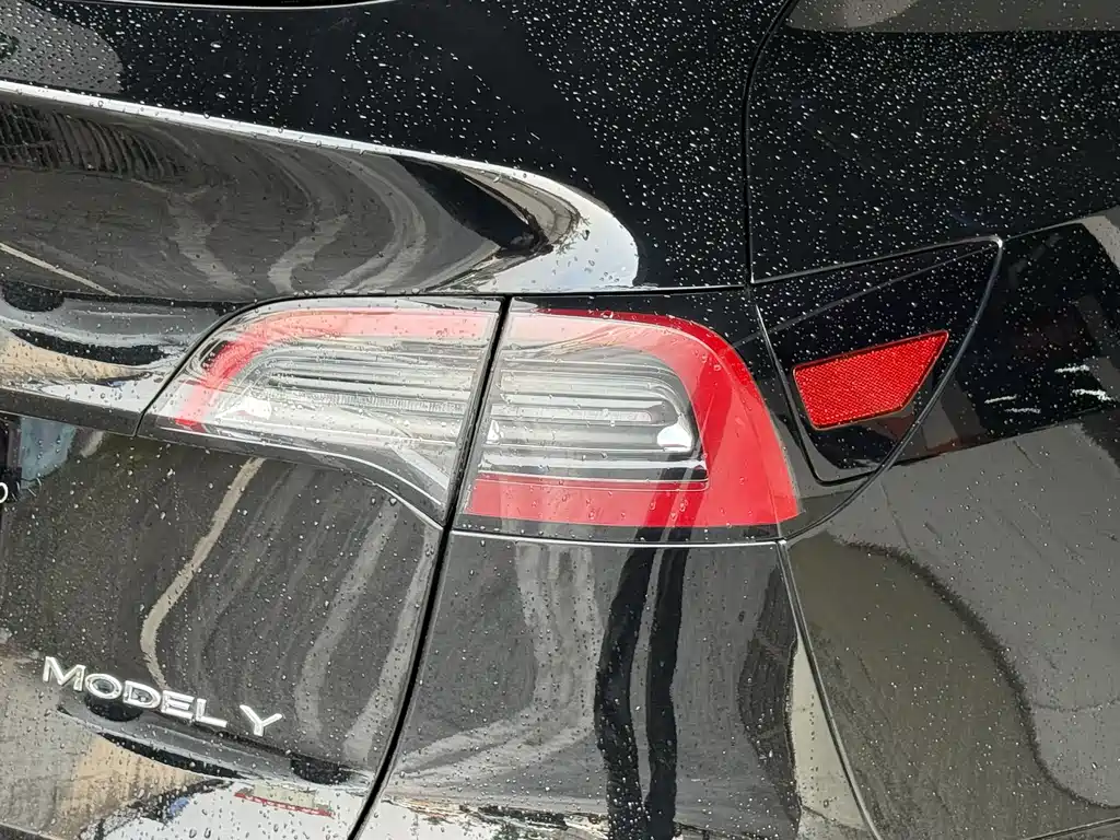 Model Y 2022 facelift rear-wheel drive version купить на сайте DeffCars
