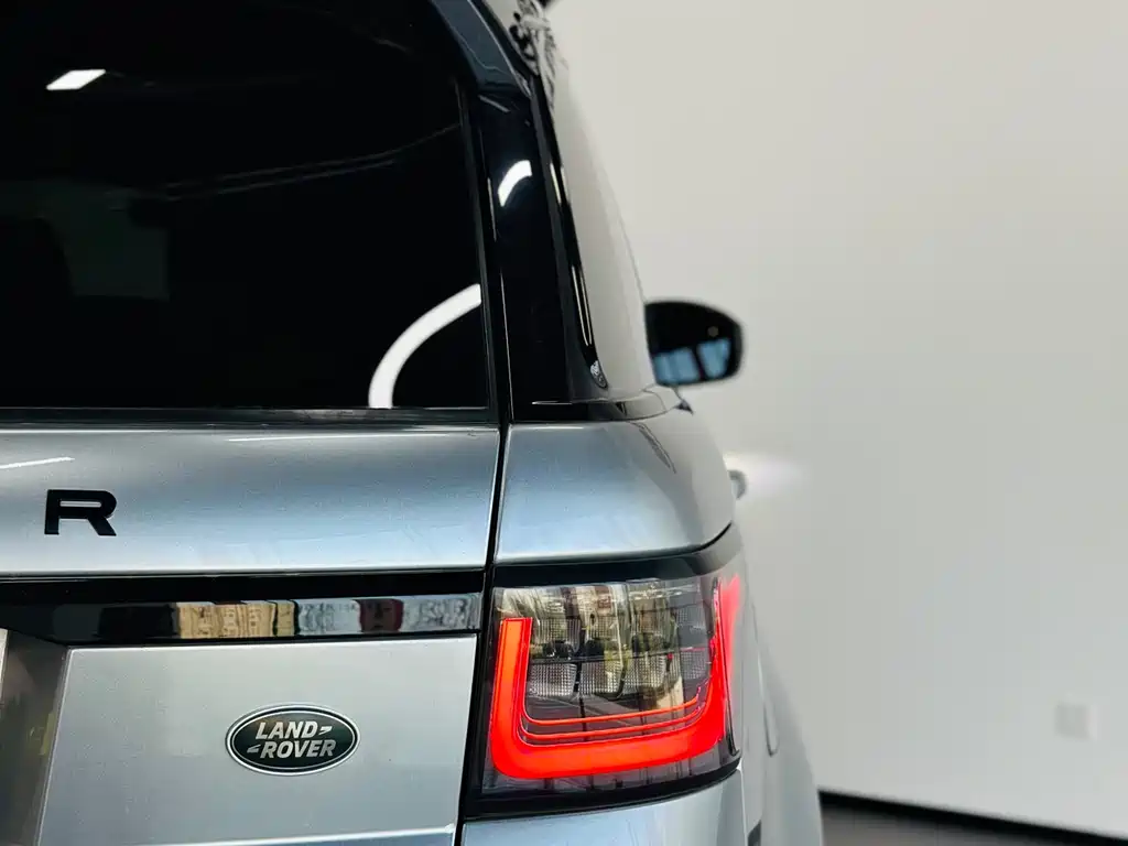 Range Rover Sport New Energy 2018 P400e купить на сайте DeffCars