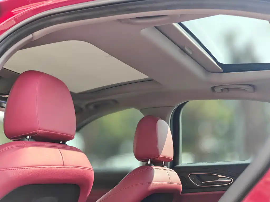 Giulia Juliet 2019 2.0T 280HP Black Package Black Label Limited Edition купить на сайте DeffCars