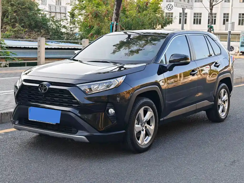 RAV4 Rongfang 2021 2.0L CVT two-wheel drive fashion version купить на сайте DeffCars