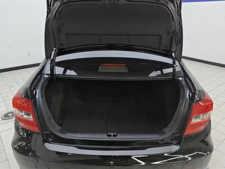 Yuanjing 2017 1.5L Manual Happiness Edition купить на сайте DeffCars