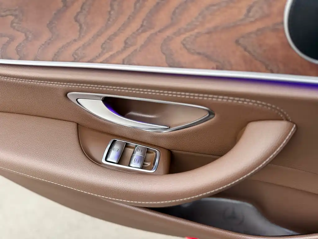 Mercedes-Benz E-Class 2022 E 300 L Fashion купить на сайте DeffCars