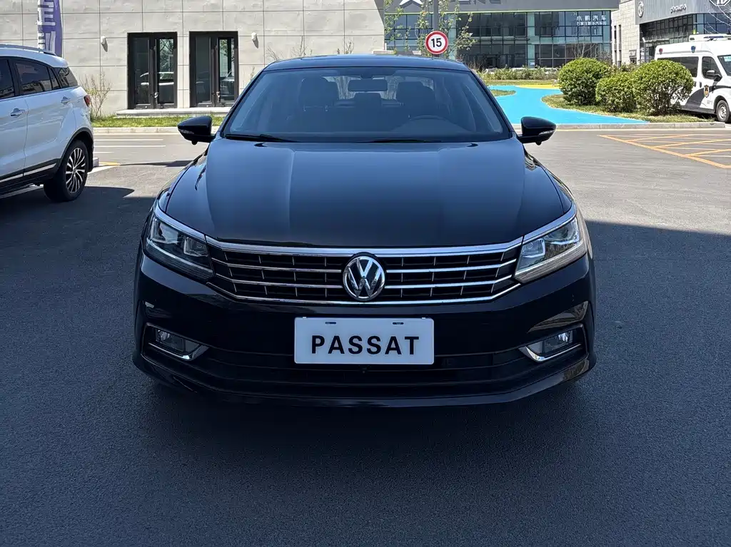 Passat 2017 330TSI DSG Premium Edition купить на сайте DeffCars