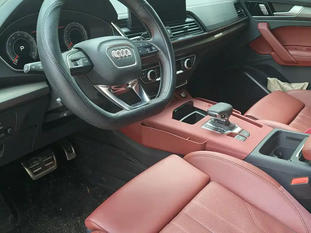 Audi Q5L 2025 40 TFSI luxury and dynamic model купить на сайте DeffCars