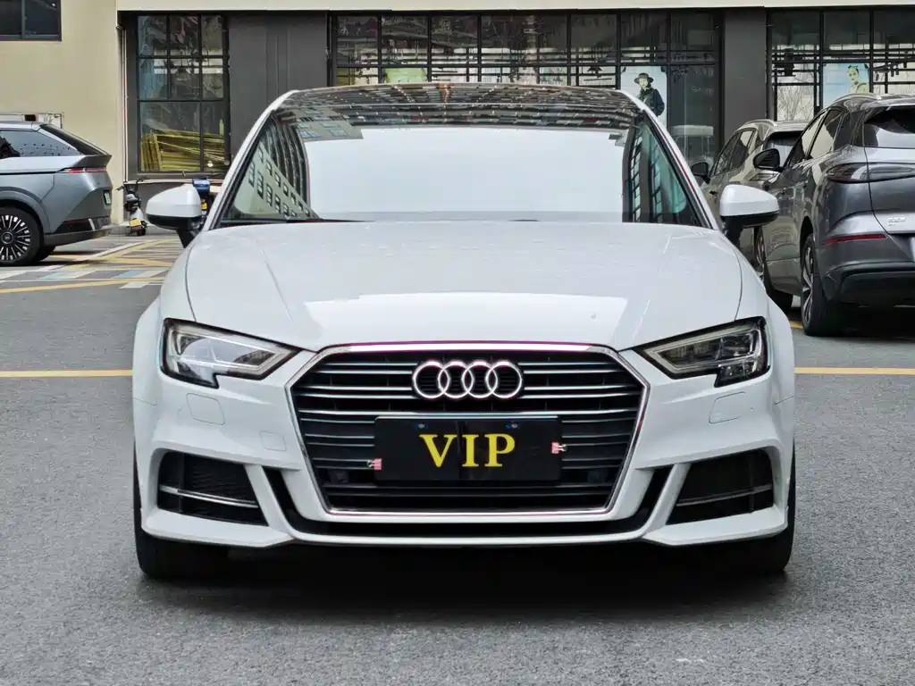 Audi A3 2019 Limousine 35 TFSI Fashion Type National VI купить на сайте DeffCars