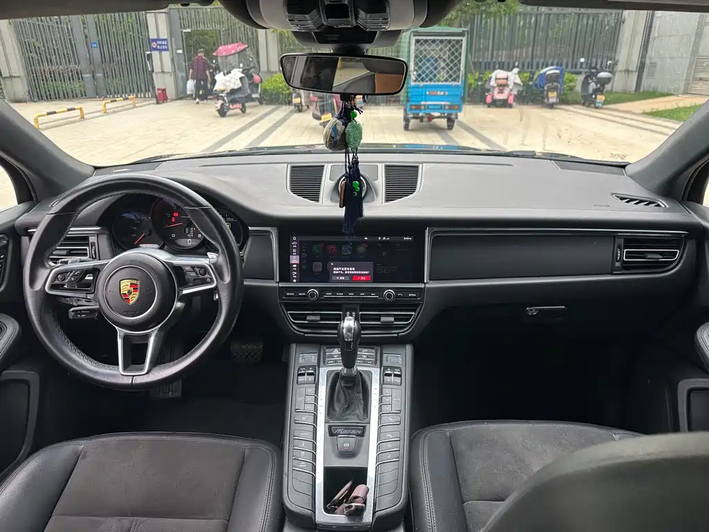 Macan 2018 Macan 2.0T купить на сайте DeffCars