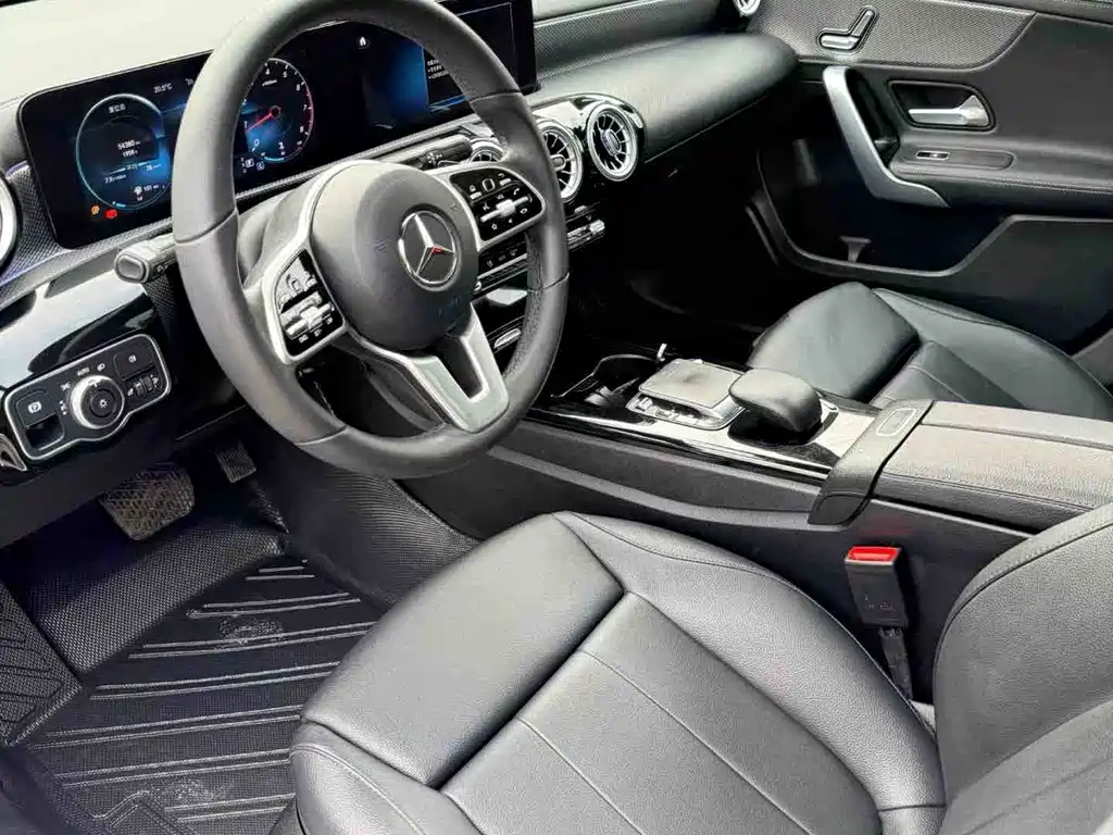 Mercedes-Benz A-Class 2021 A 200 L Sports Sedan Fashionable купить на сайте DeffCars