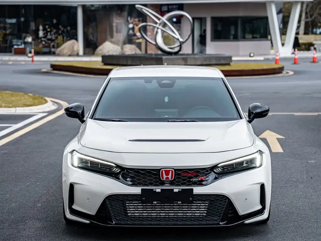 Civic imported 2023 2.0T 420TURBO TYPE R купить на сайте DeffCars