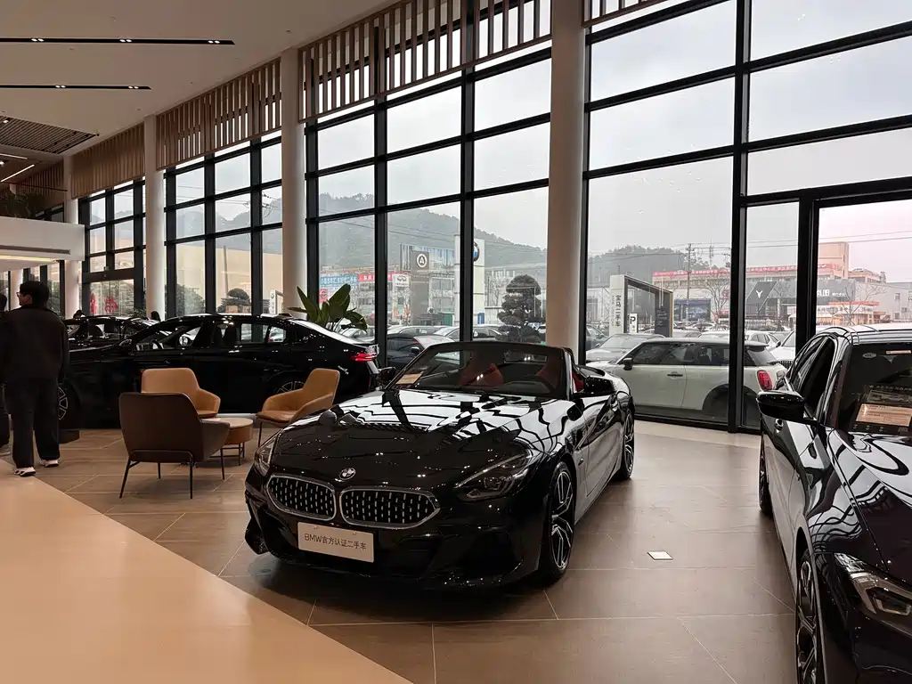 BMW X1 2021 xDrive25Li Exclusive Model купить на сайте DeffCars