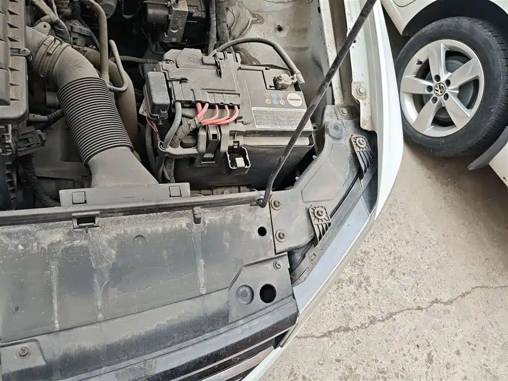 Bora 2018 1.5L manual comfort model купить на сайте DeffCars