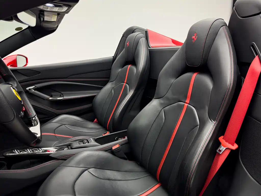 Ferrari F8 2020 Spider 3.9T V8 купить на сайте DeffCars