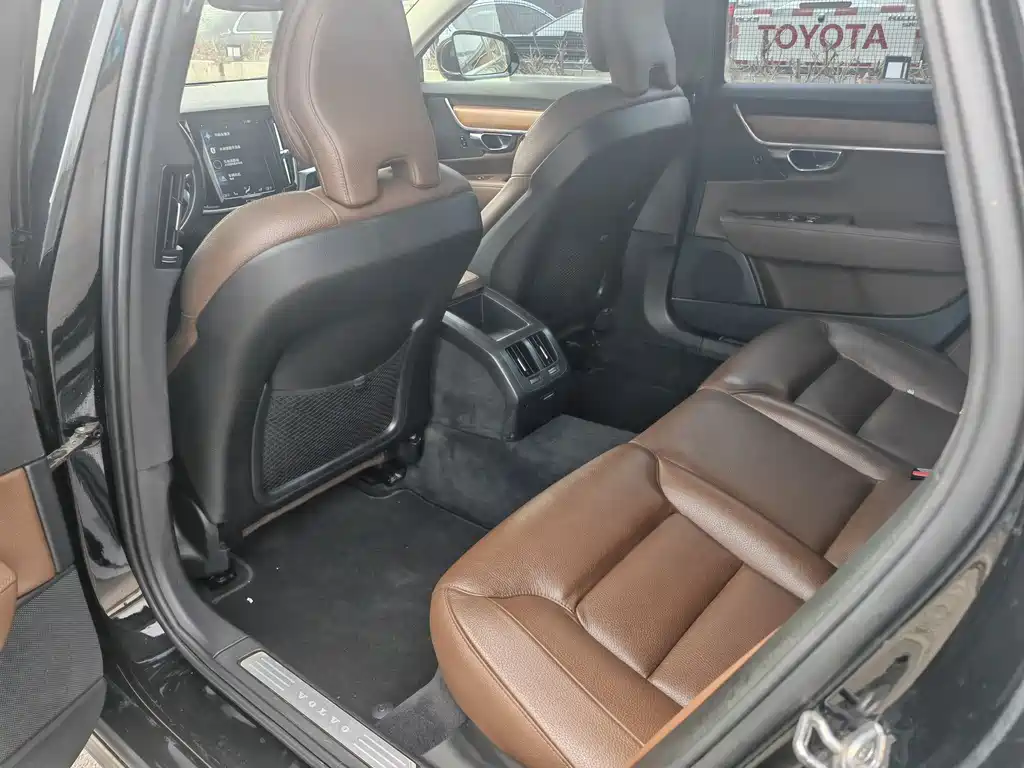 Volvo S90 2019 T5 Smart Edition купить на сайте DeffCars