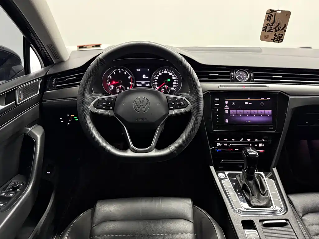 Magotan 2020 330TSI DSG leading model купить на сайте DeffCars