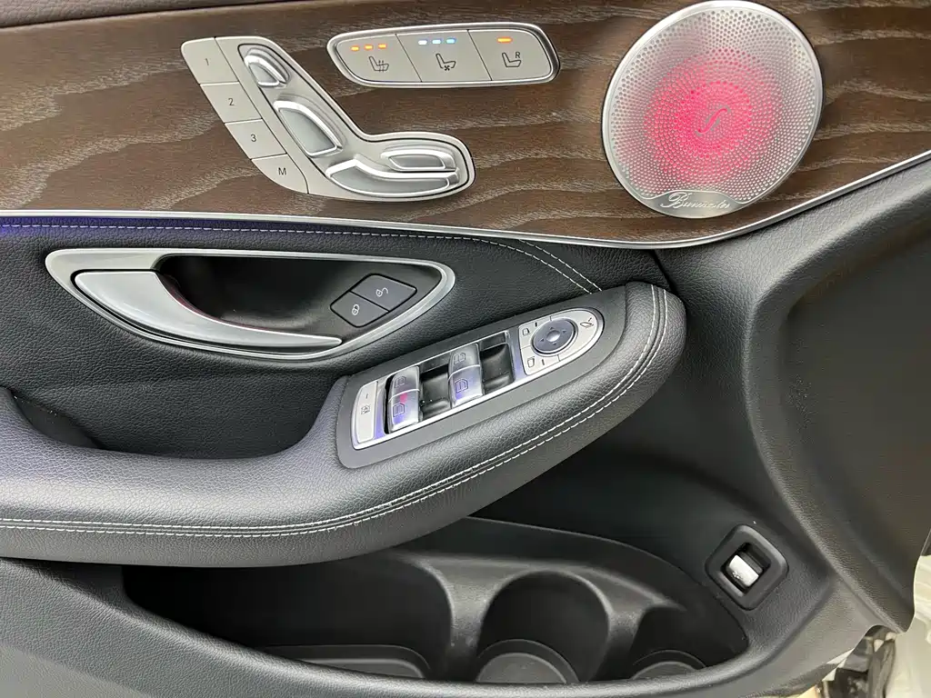 Mercedes-Benz GLC 2020 GLC 300 L 4MATIC Dynamic купить на сайте DeffCars