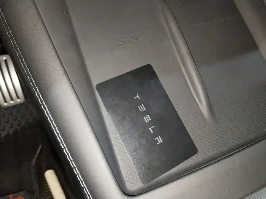 Model 3 2023 long-range all-wheel drive version купить на сайте DeffCars
